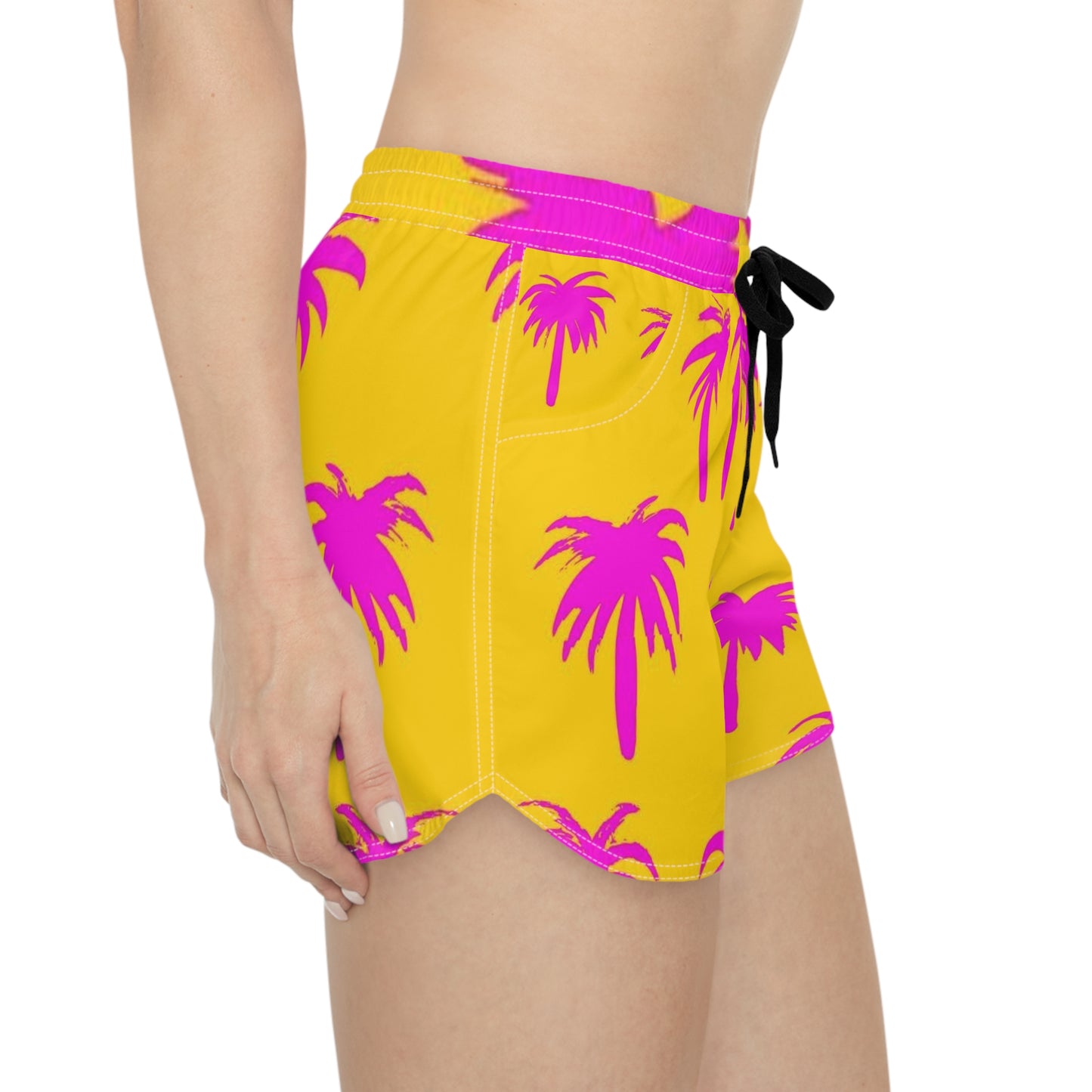 Vibrant Palm Print Women's Casual Shorts - Perfect for Summer Fun!