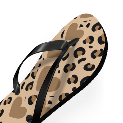 Leopard Print Heart Flip Flops – Trendy Summer Sandals for Beach and Casual Wear