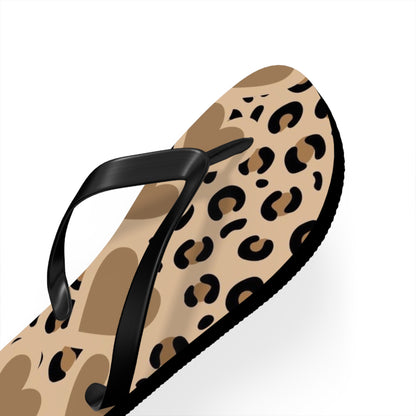 Leopard Print Heart Flip Flops – Trendy Summer Sandals for Beach and Casual Wear