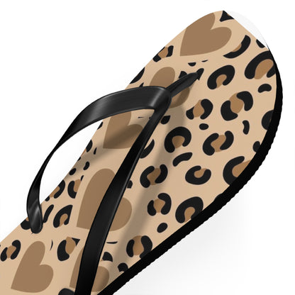 Leopard Print Heart Flip Flops – Trendy Summer Sandals for Beach and Casual Wear