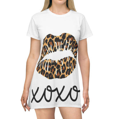 Xoxo Printed Graphic T-Shirt Dress